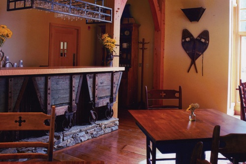 CATHEDRAL MOUNTAIN LODGE 006